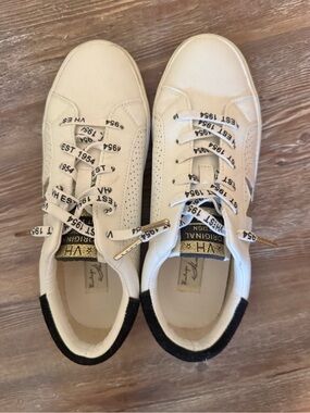 Vintage Havana Cream White Sneakers with Black Heel